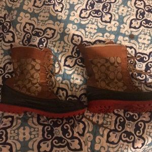 Coach fleece lined snow boots